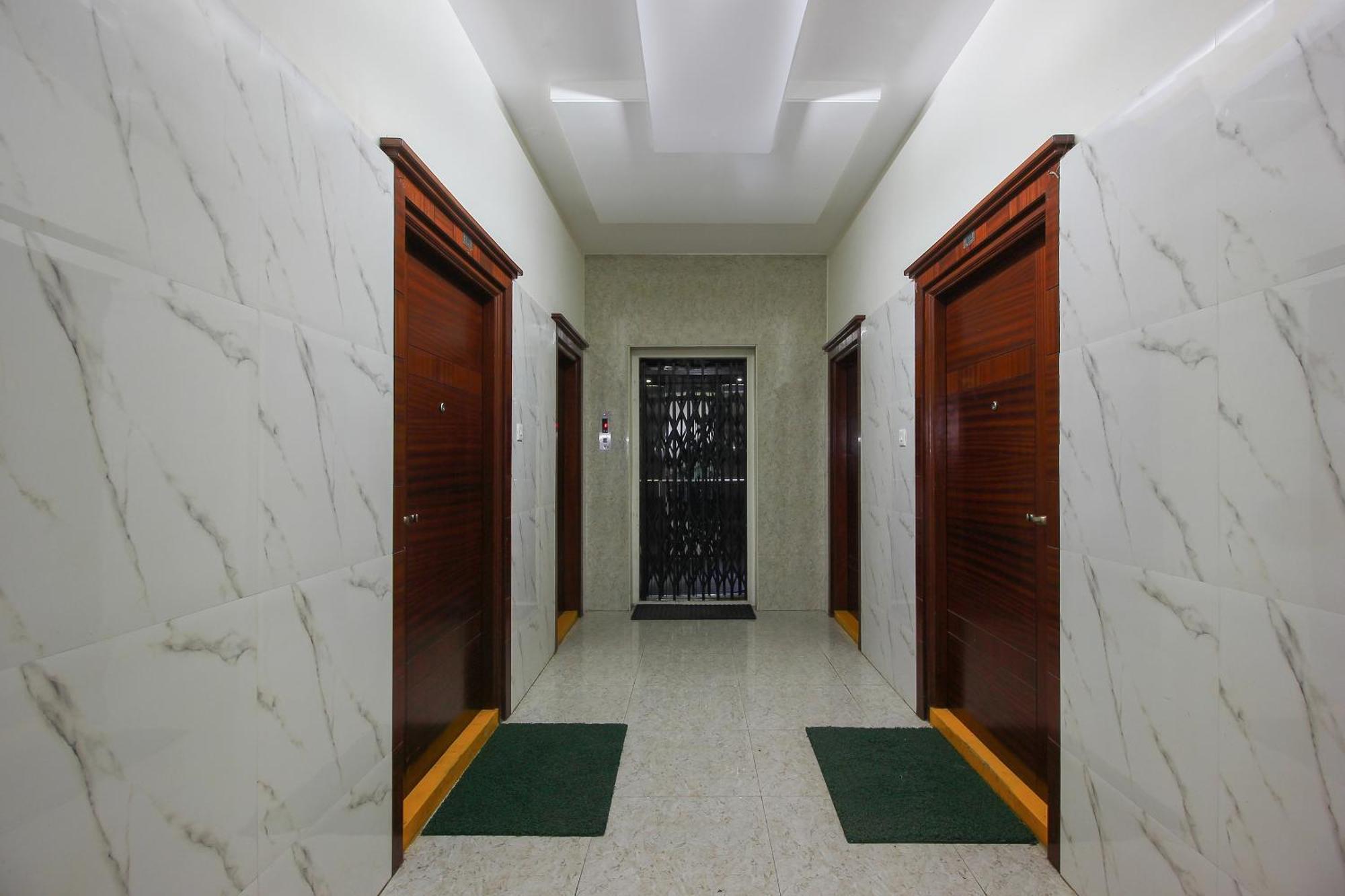 Collection O Madhapur Hotel Kondapur  Bagian luar foto